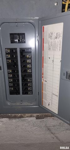 531 Wood Avenue, Springfield, IL 62702