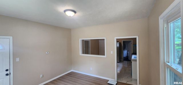 531 Wood Avenue, Springfield, IL 62702