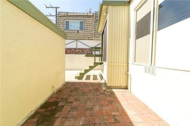 440 31st Street, Hermosa Beach, CA 90254