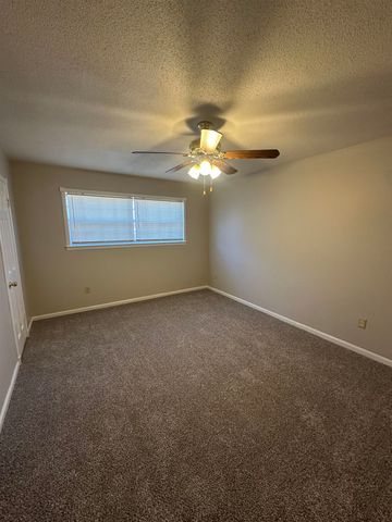 1931 STONE BRIDGE DR, Memphis, TN 38134