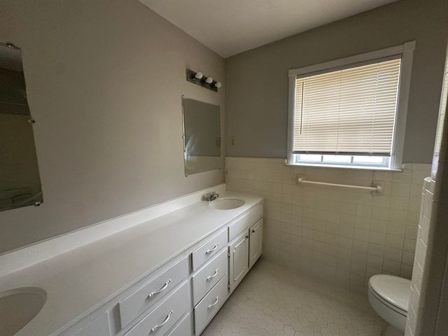 1931 STONE BRIDGE DR, Memphis, TN 38134