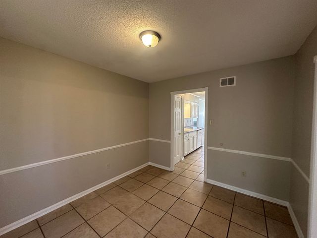 1931 STONE BRIDGE DR, Memphis, TN 38134