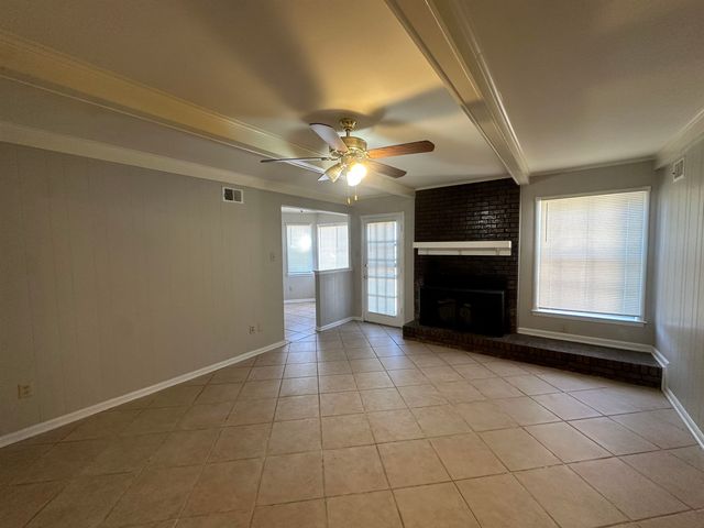 1931 STONE BRIDGE DR, Memphis, TN 38134