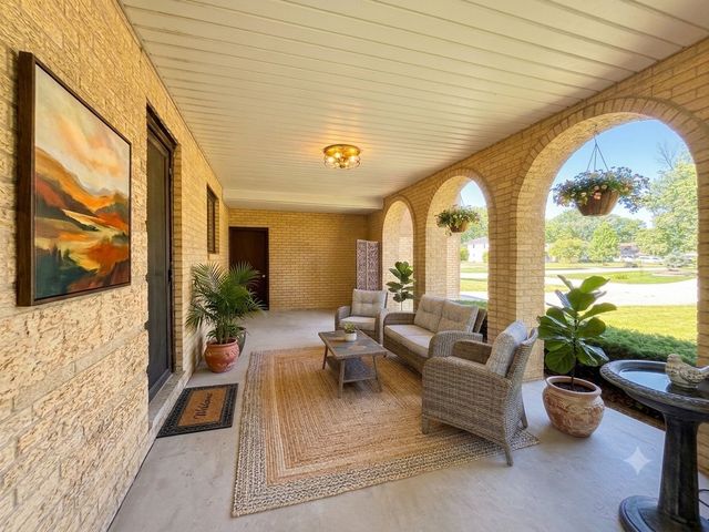 823 Tenuta Court, Olympia Fields, IL 60461
