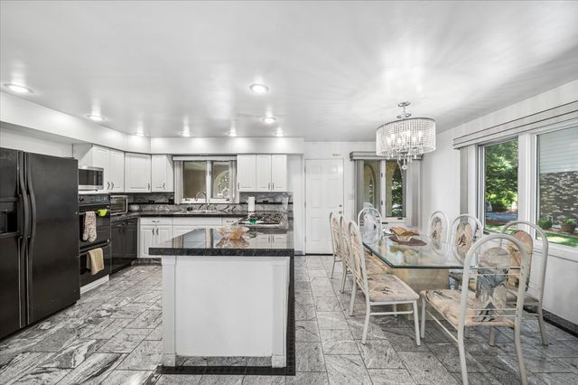 823 Tenuta Court, Olympia Fields, IL 60461
