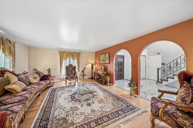 823 Tenuta Court, Olympia Fields, IL 60461