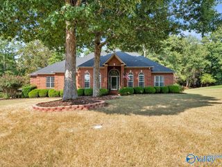 14373 Doe Run, Harvest, AL 35749