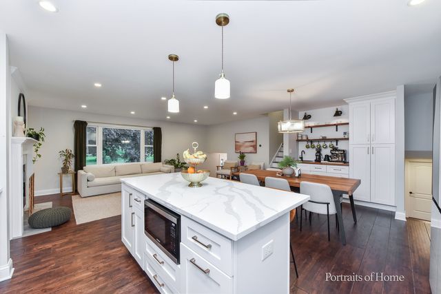 30W172 Claymore Lane, Naperville, IL 60563
