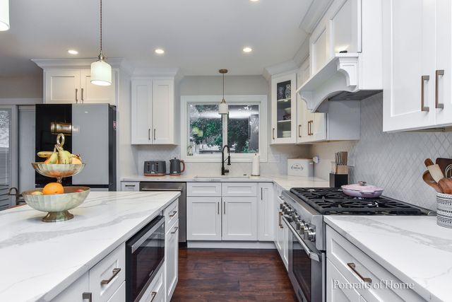 30W172 Claymore Lane, Naperville, IL 60563