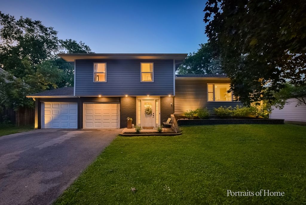 30W172 Claymore Lane, Naperville, IL 60563