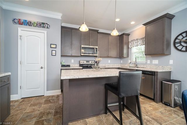 15 Harvest Oak Court, Greensboro, NC 27406