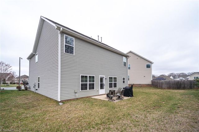 15 Harvest Oak Court, Greensboro, NC 27406