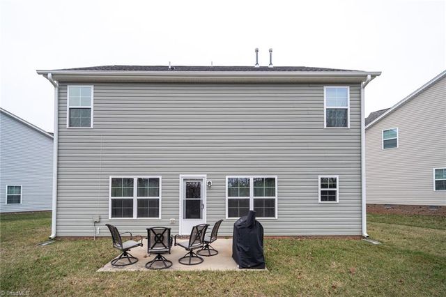 15 Harvest Oak Court, Greensboro, NC 27406