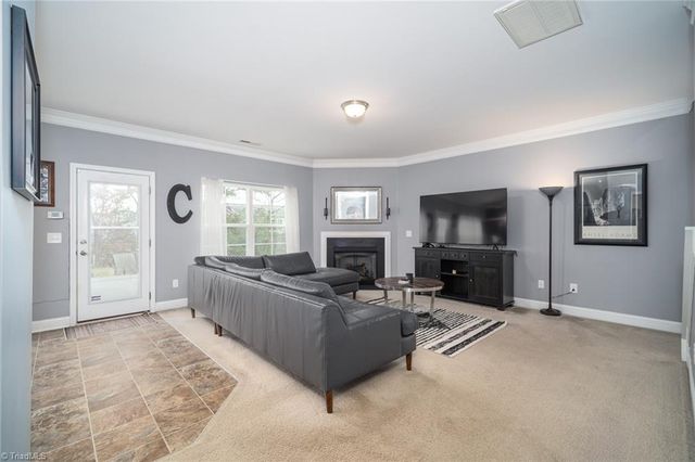 15 Harvest Oak Court, Greensboro, NC 27406