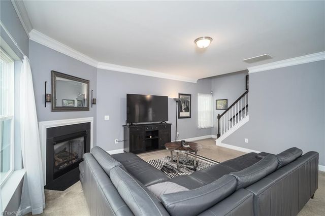 15 Harvest Oak Court, Greensboro, NC 27406