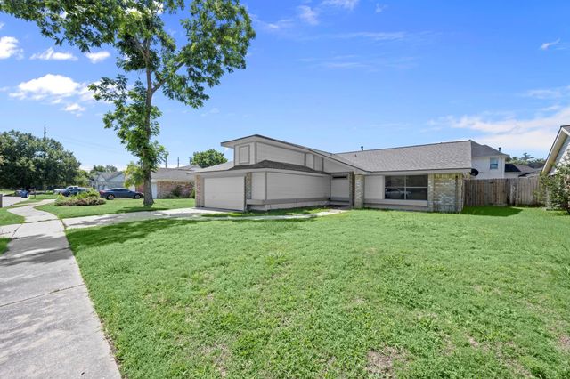 7415 Creekfield Drive, Spring, TX 77379