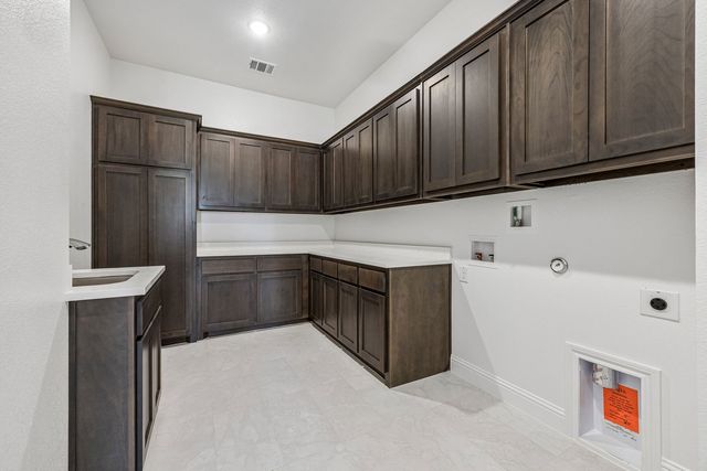 4811 Bonanza Drive, Midlothian, TX 76065