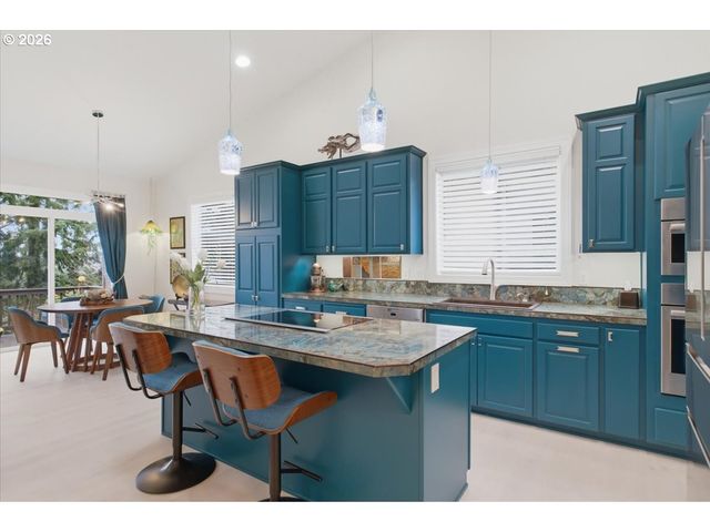 2469 DALKE RIDGE Dr, Salem, OR 97304