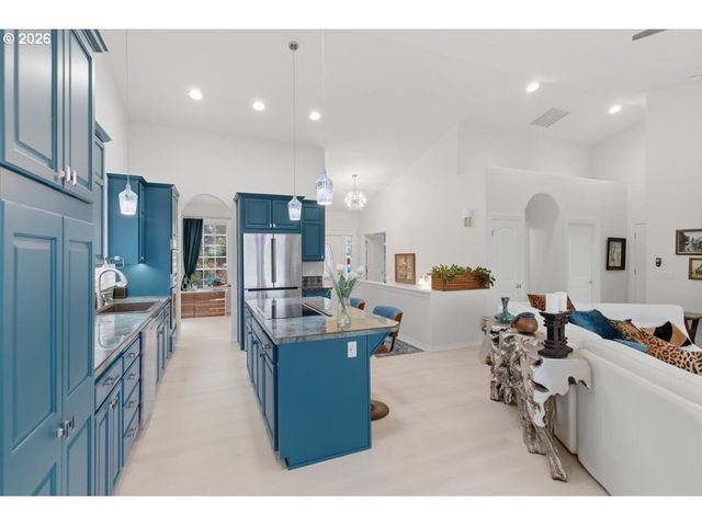 2469 DALKE RIDGE Dr, Salem, OR 97304