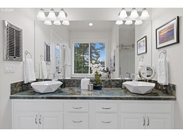 2469 DALKE RIDGE Dr, Salem, OR 97304