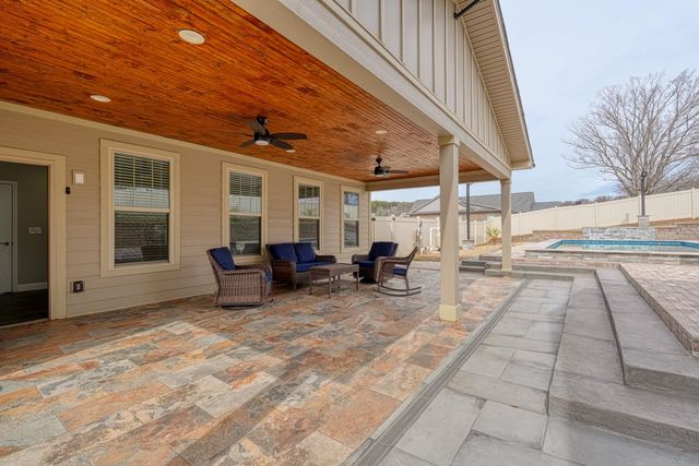 139 Floyd Meadow Drive, Inman, SC 29349