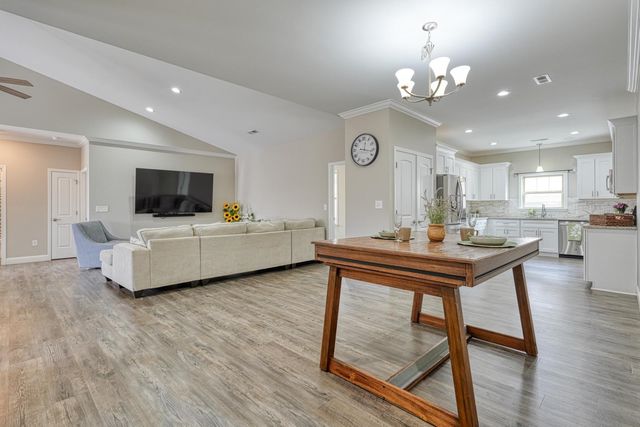 139 Floyd Meadow Drive, Inman, SC 29349