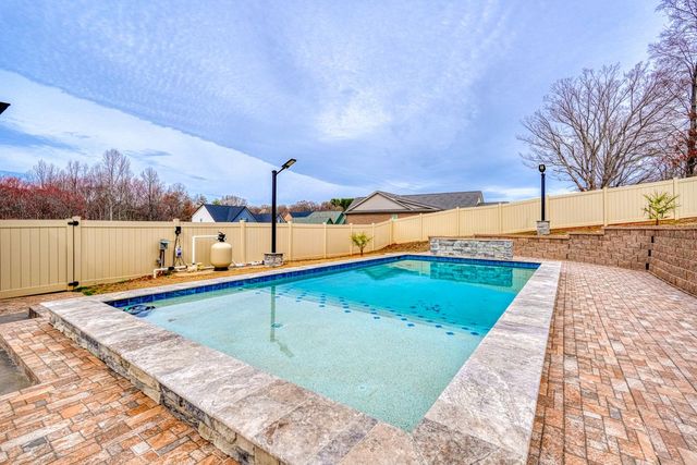 139 Floyd Meadow Drive, Inman, SC 29349