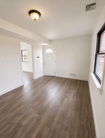 745 S 9th Street, Lindenhurst, NY 11757