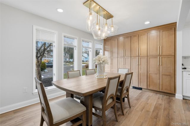 15 Autumn Drive, Mount Sinai, NY 11766