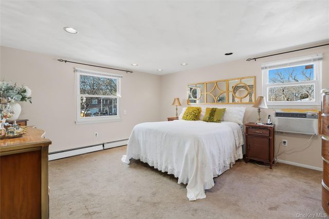 15 Autumn Drive, Mount Sinai, NY 11766