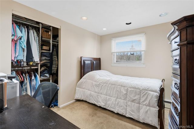 15 Autumn Drive, Mount Sinai, NY 11766