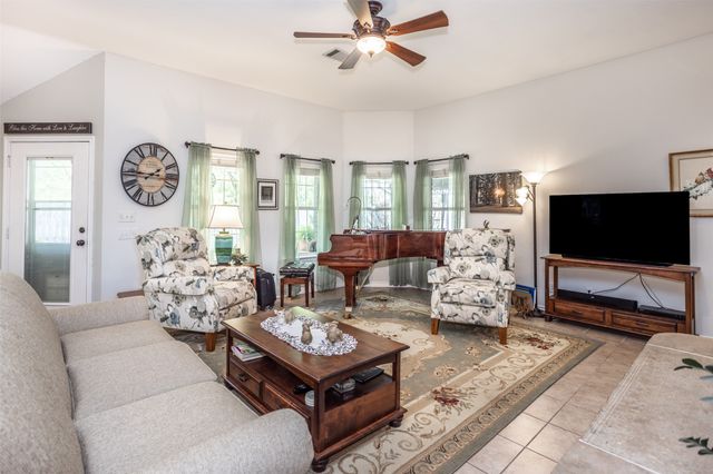 116 Ashlyn Court, Whitesboro, TX 76273