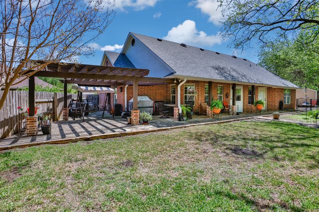 116 Ashlyn Court, Whitesboro, TX 76273