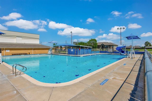 116 Ashlyn Court, Whitesboro, TX 76273