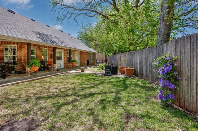 116 Ashlyn Court, Whitesboro, TX 76273