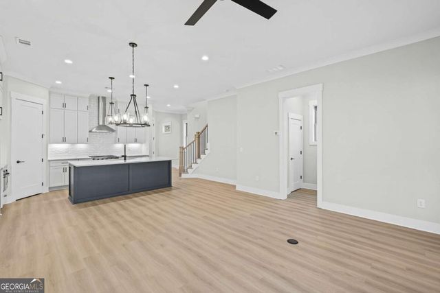 1983 American Way 27, Kennesaw, GA 30144