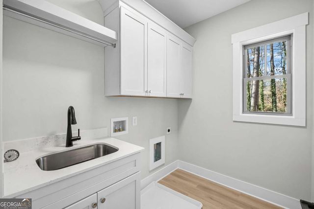 1983 American Way 27, Kennesaw, GA 30144