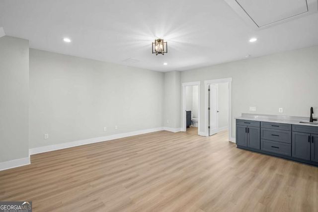 1983 American Way 27, Kennesaw, GA 30144