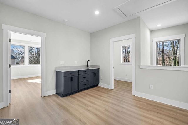 1983 American Way 27, Kennesaw, GA 30144