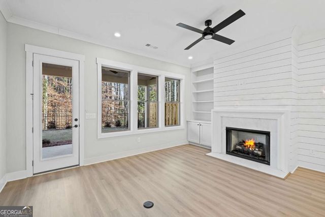 1983 American Way 27, Kennesaw, GA 30144