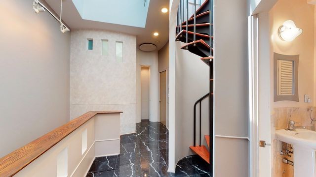 171 Beacon St. 5-2 5-3 PH, Boston, MA 02116