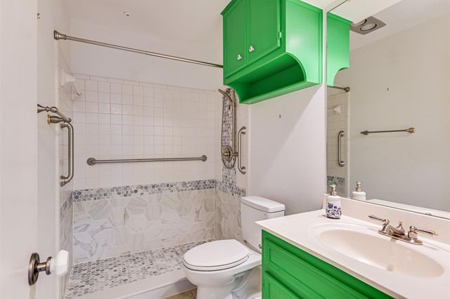 8151 Meandering WAY, Austin, TX 78759