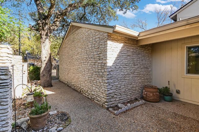 8151 Meandering WAY, Austin, TX 78759