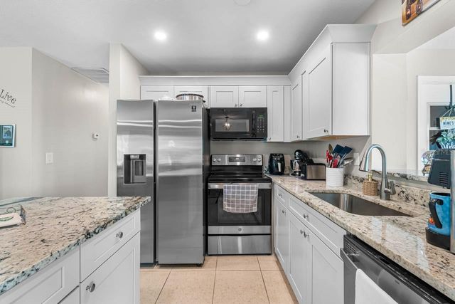 1906 CANTERBURY LANE 26, Sun City Center, FL 33573
