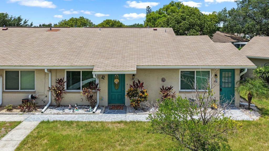 1906 CANTERBURY LANE 26, Sun City Center, FL 33573