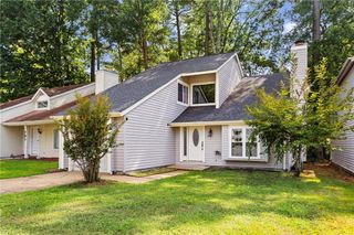 703 Longleaf LN, Newport News, VA 23608