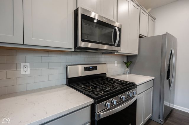 6389 Wasco Drive, Whitestown, IN 46075