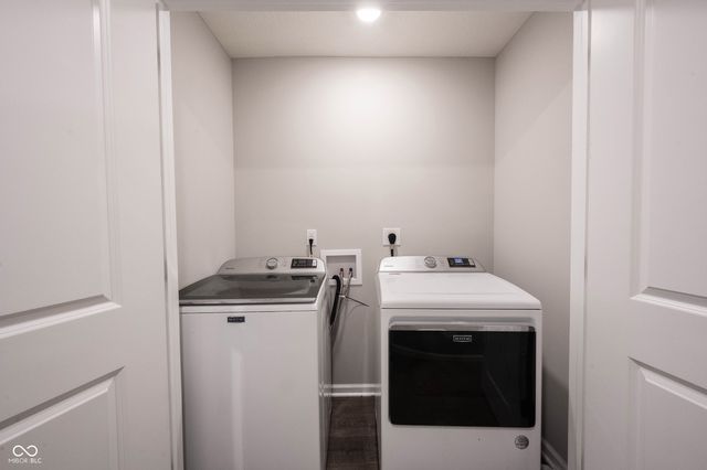 6389 Wasco Drive, Whitestown, IN 46075