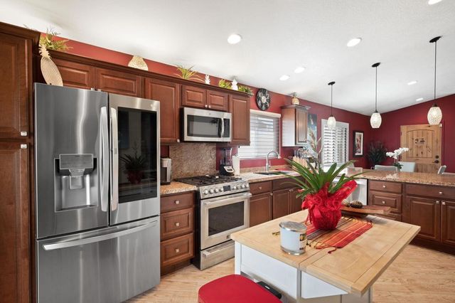 47800 Madison Street 100, Indio, CA 92201