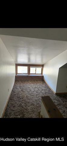 86 Ulster Avenue B, Saugerties, NY 12477